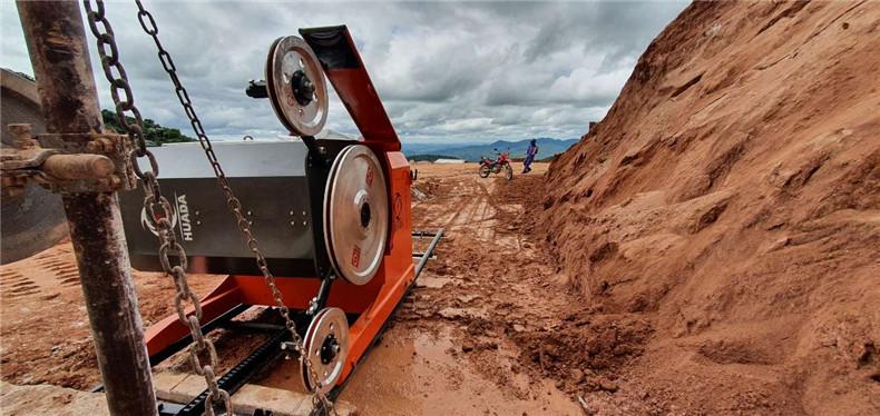 What are the advantages of Huada wire saw machine for stone quarry?