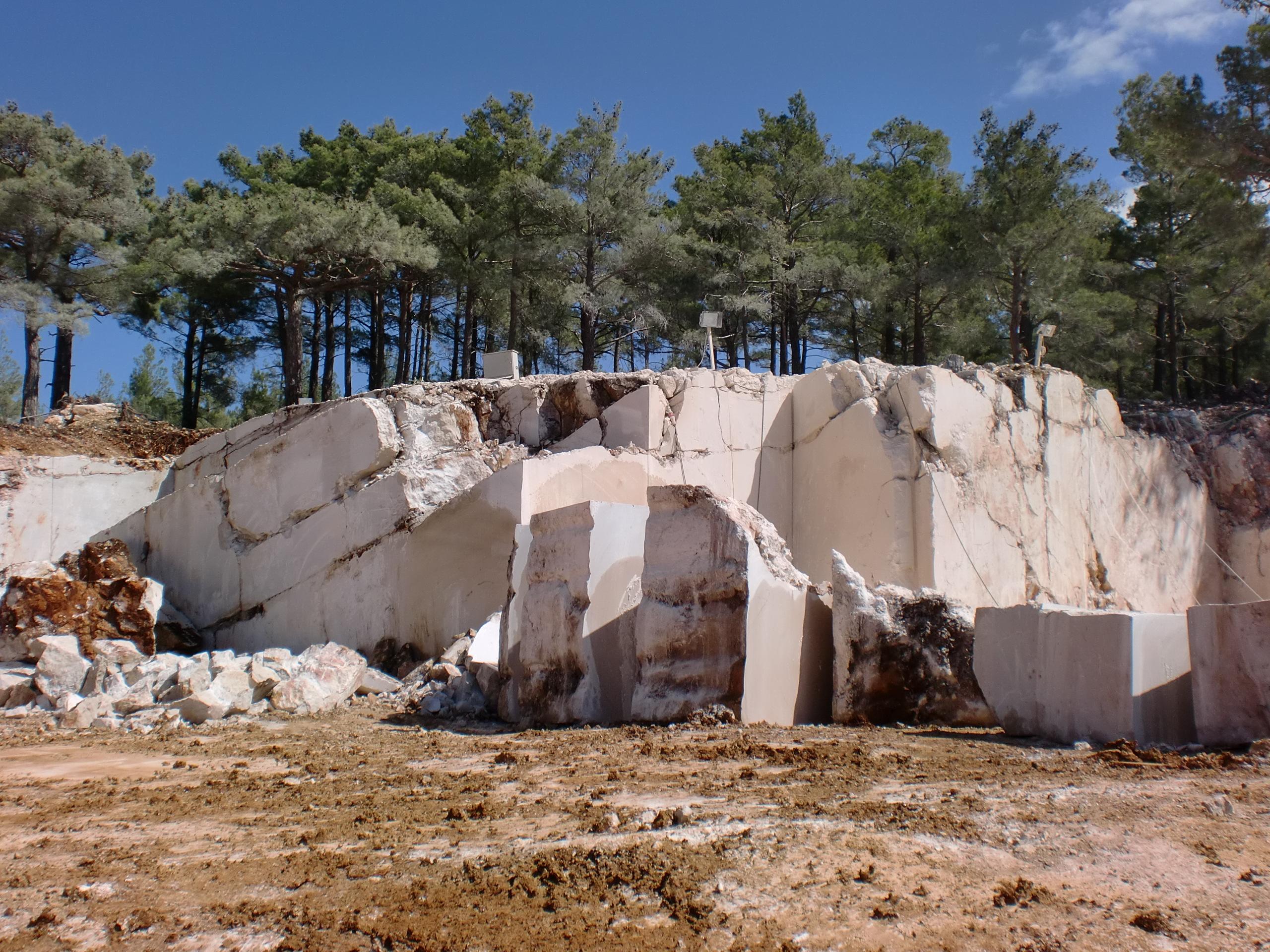 Stone mining - green mine resource development mode