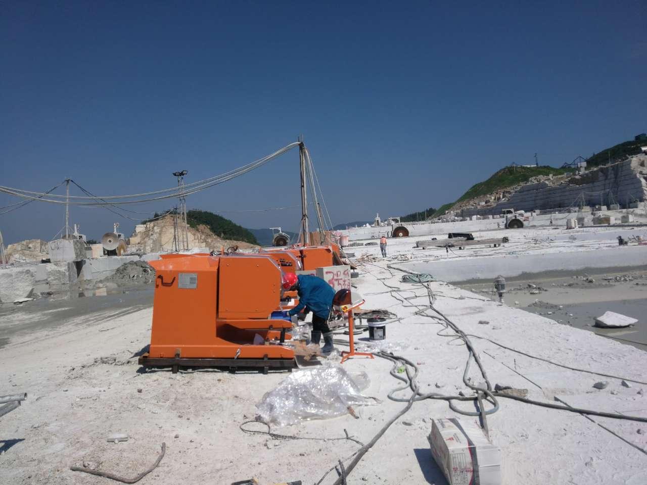 diamond wire saw machine manufacturer.jpg