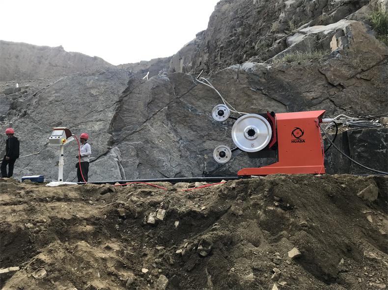 Huada stone cutting wire saw machine  helps  stone mining Shanxi Province China